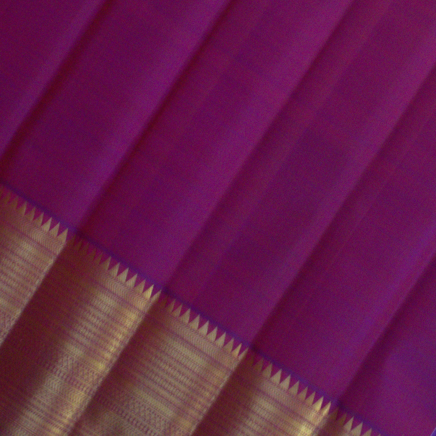 MALLIKARJUNA'S KANCHIVARAM HANDLOOM SILK SAREE - L402