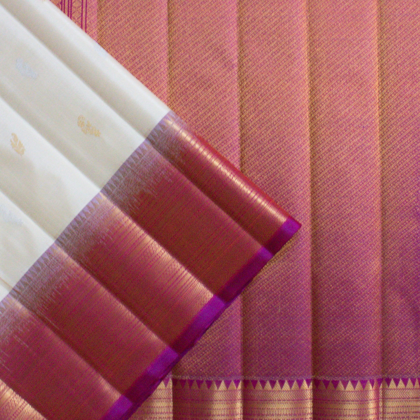 MALLIKARJUNA'S KANCHIVARAM HANDLOOM SILK SAREE - L402