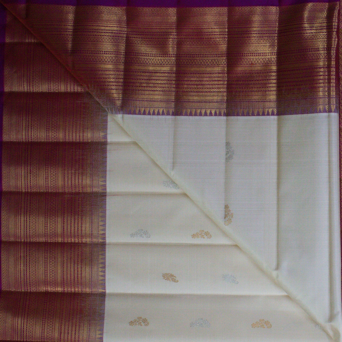 MALLIKARJUNA'S KANCHIVARAM HANDLOOM SILK SAREE - L402