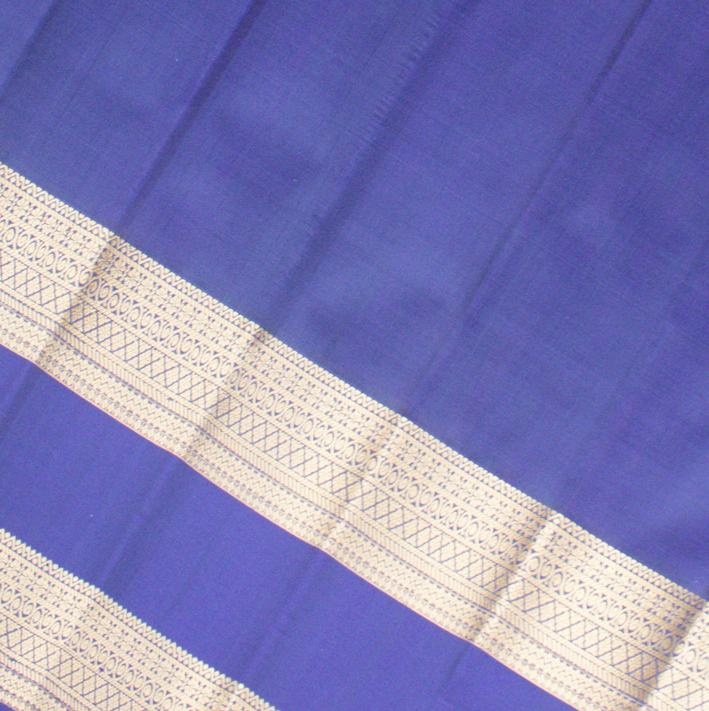 MALLIKARJUNA'S KANCHIVARAM HANDLOOM SILK SAREE - L414