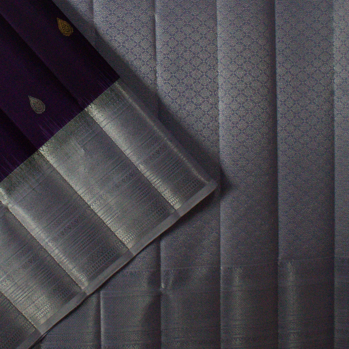 MALLIKARJUNA'S KANCHIVARAM HANDLOOM SILK SAREE - L422