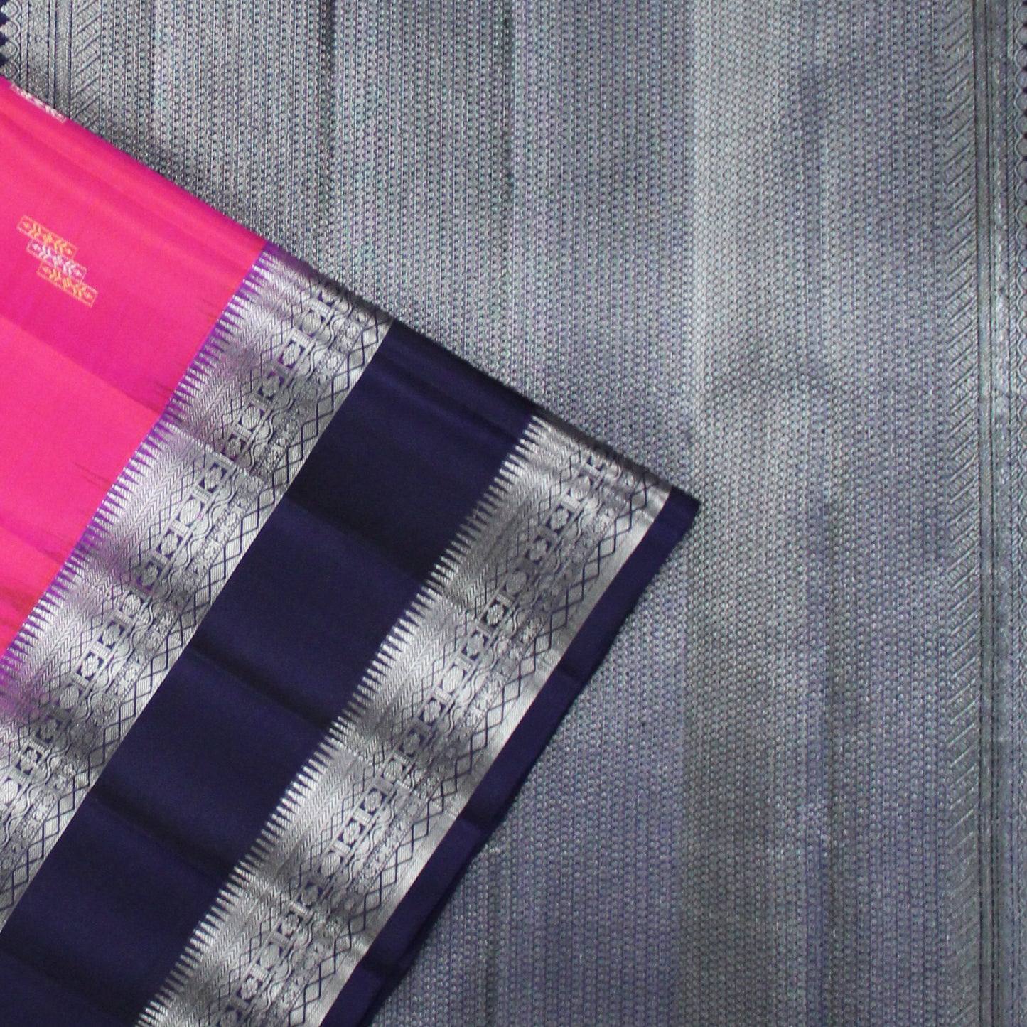 MALLIKARJUNA'S KANCHIVARAM HANDLOOM SILK SAREE - L436