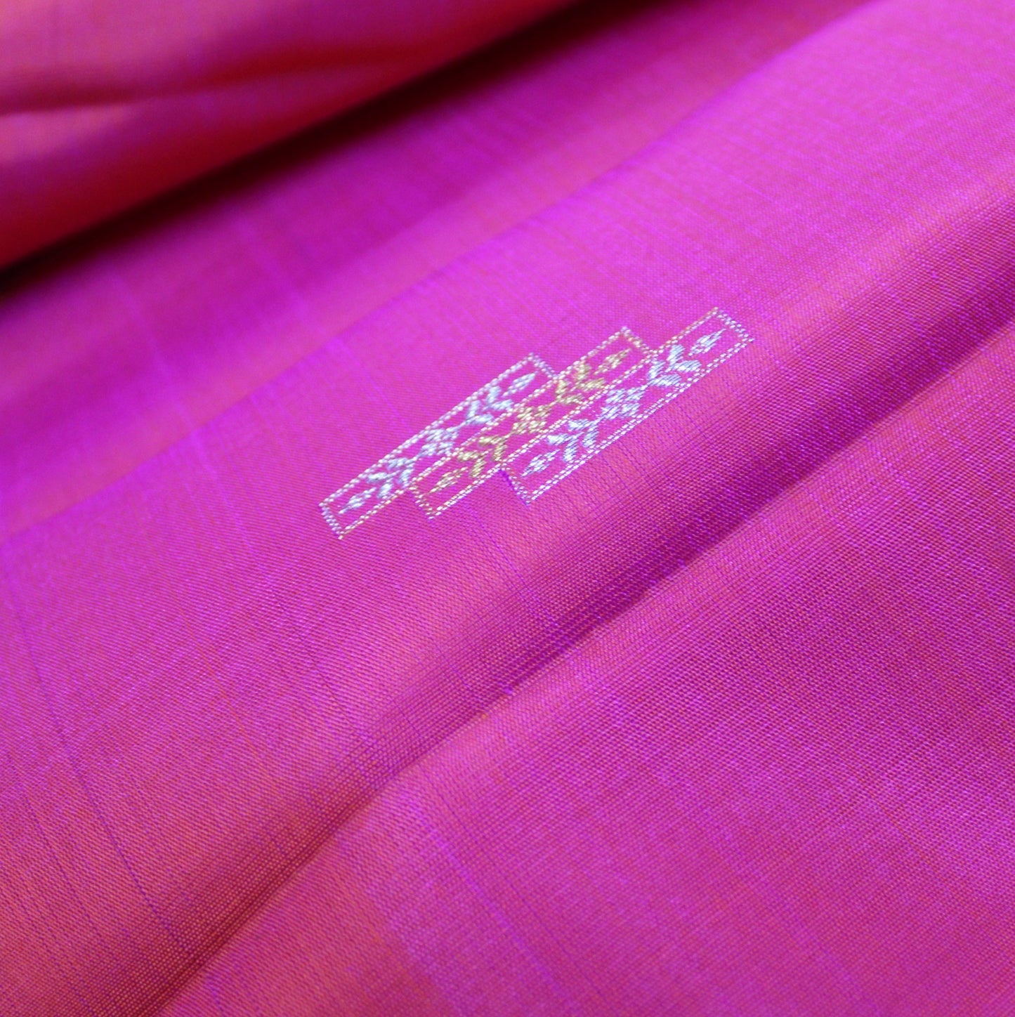 MALLIKARJUNA'S KANCHIVARAM HANDLOOM SILK SAREE - L436