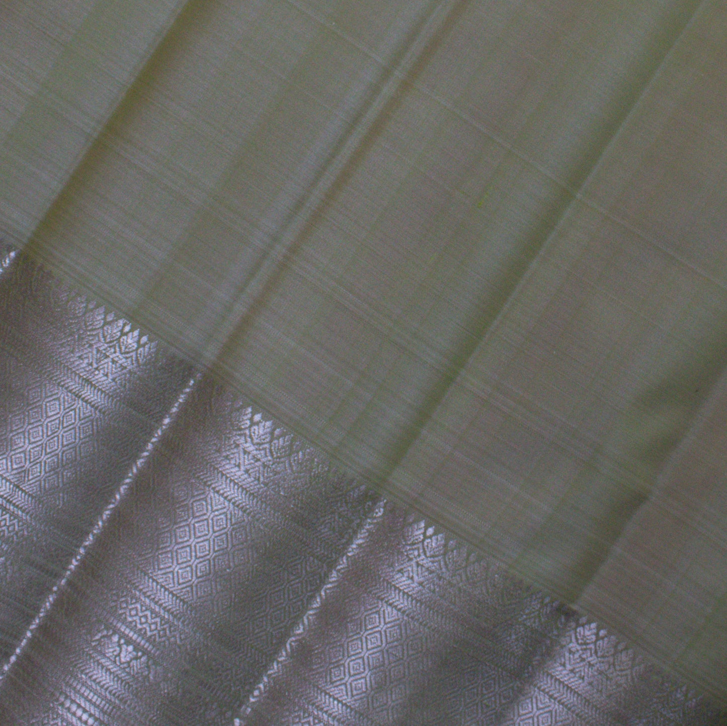 MALLIKARJUNA'S KANCHIVARAM HANDLOOM SILK SAREE-L359