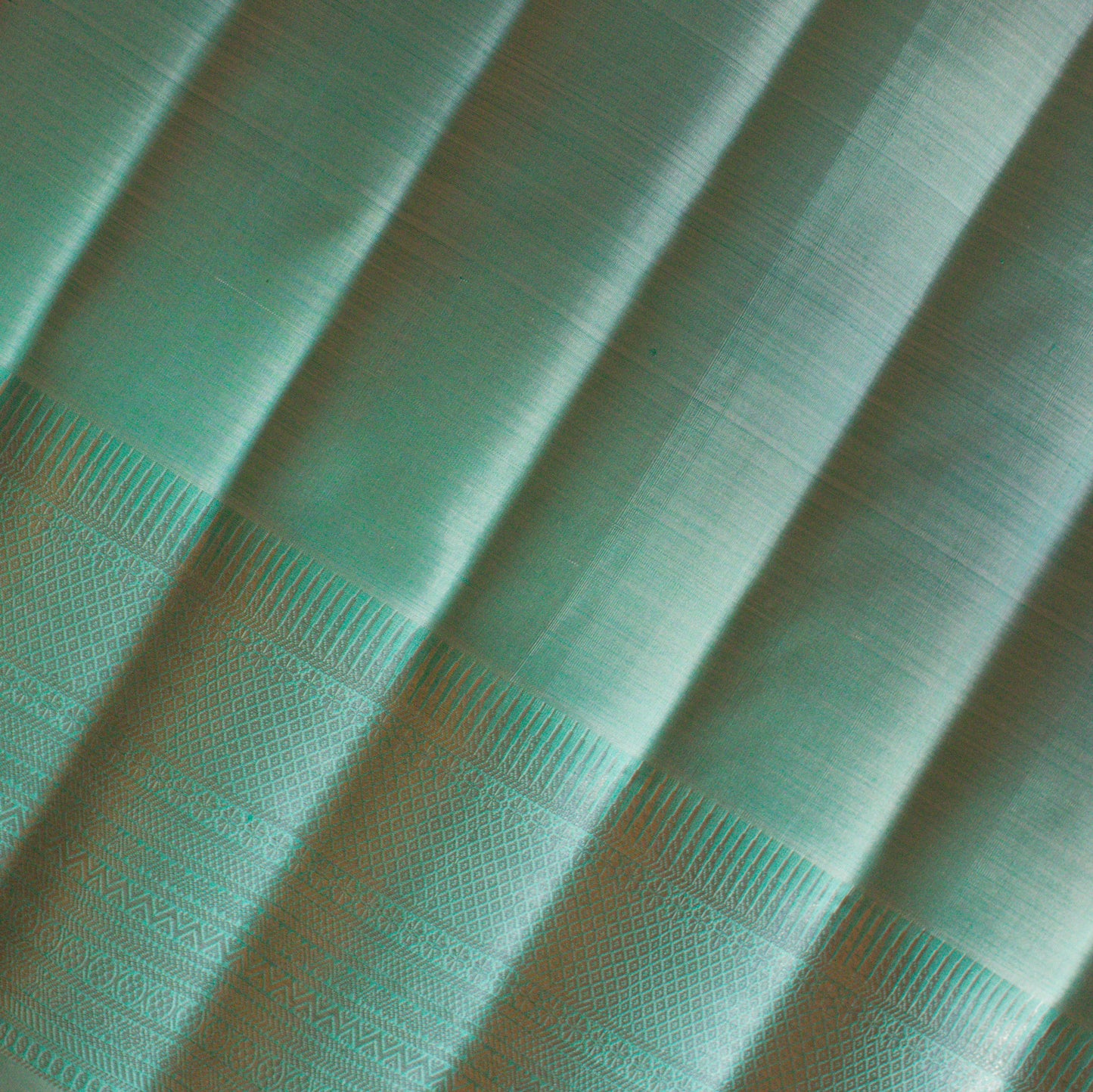 MALLIKARJUNA'S KANCHIVARAM HANDLOOM SILK SAREE-L360