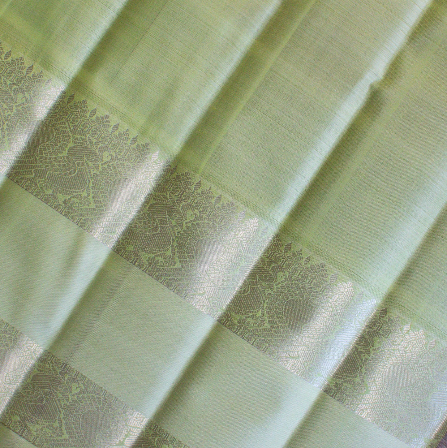 MALLIKARJUNA'S KANCHIVARAM HANDLOOM SILK SAREE-L364