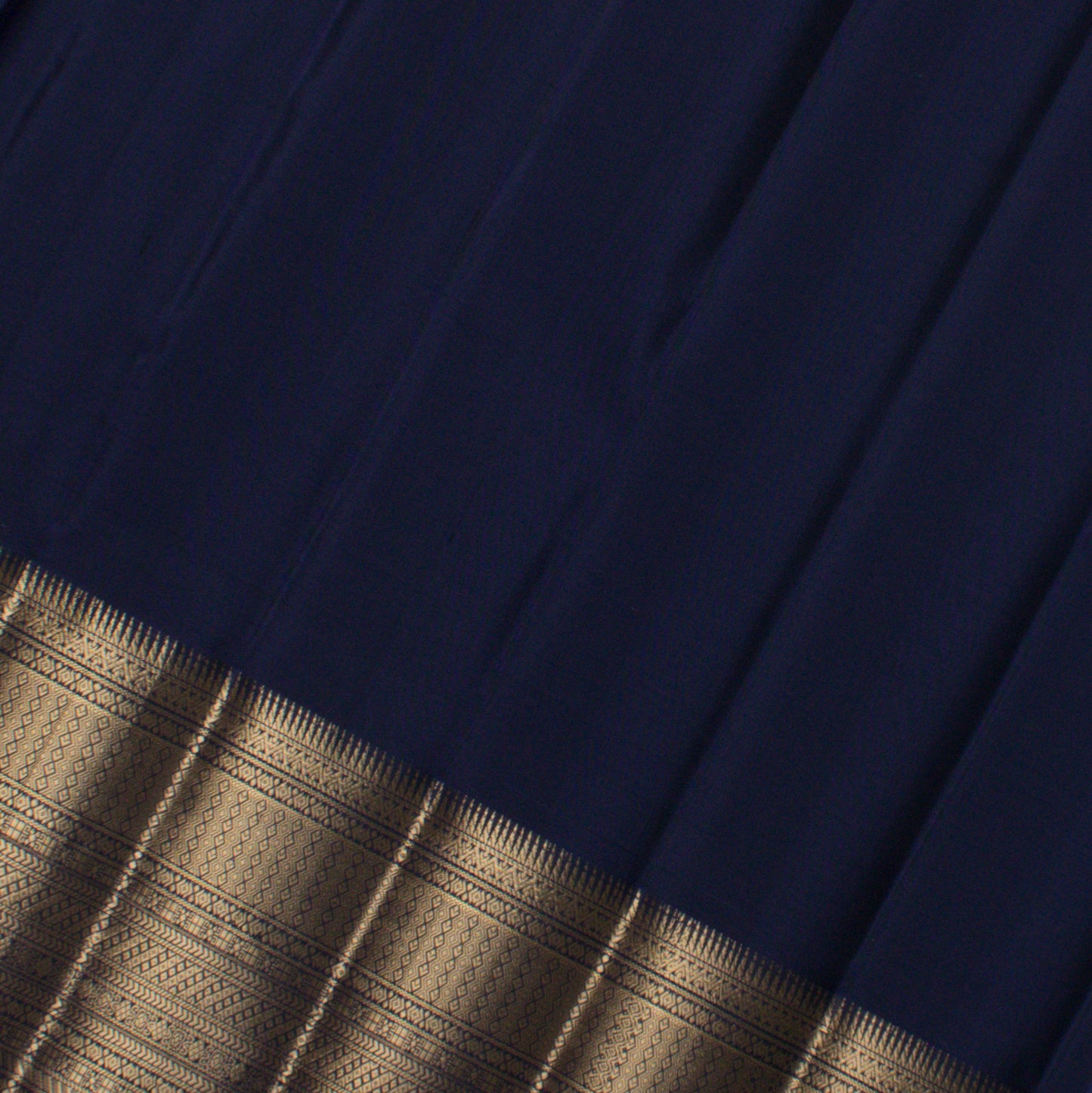 MALLIKARJUNA'S KANCHIVARAM HANDLOOM SILK SAREE - L437