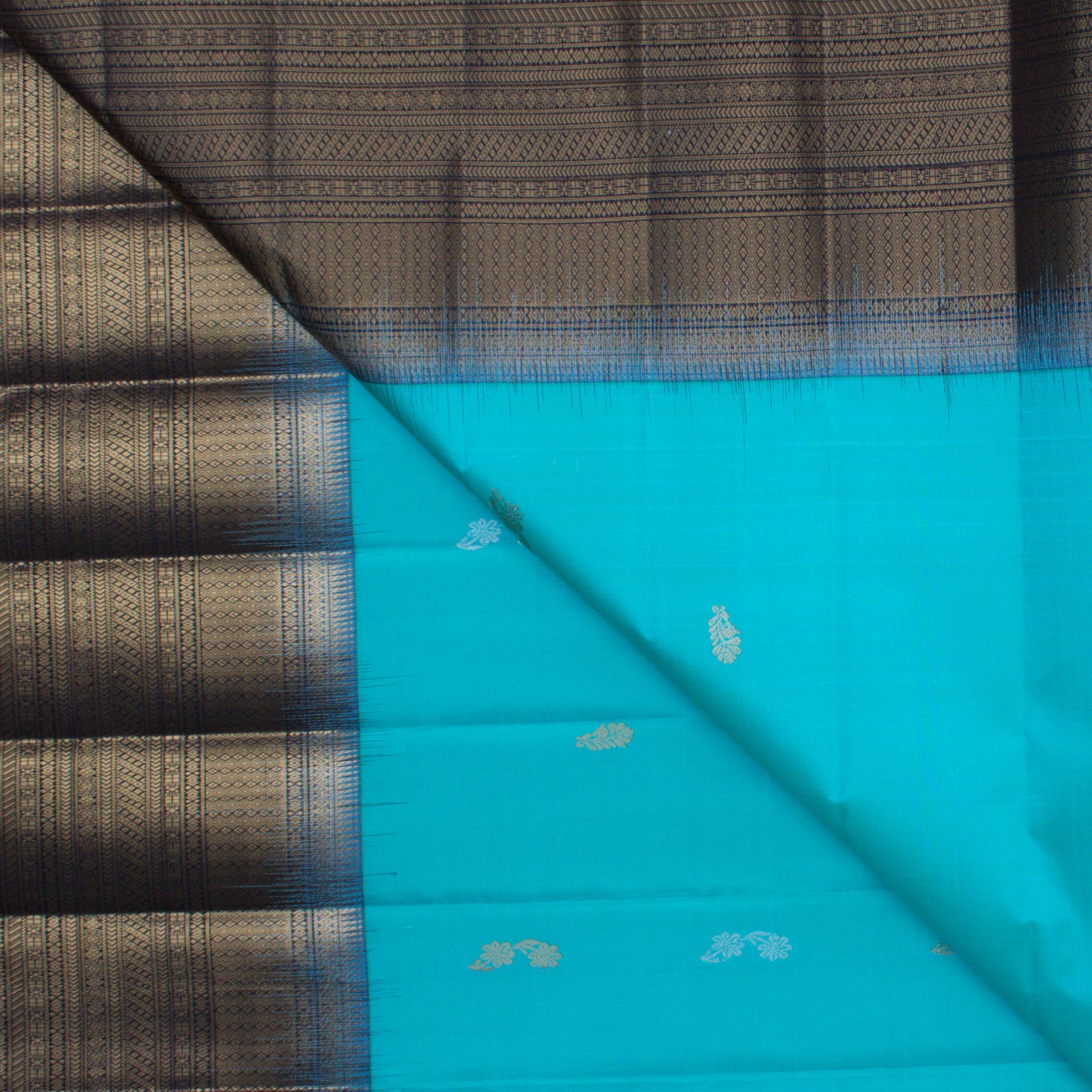 MALLIKARJUNA'S KANCHIVARAM HANDLOOM SILK SAREE - L437
