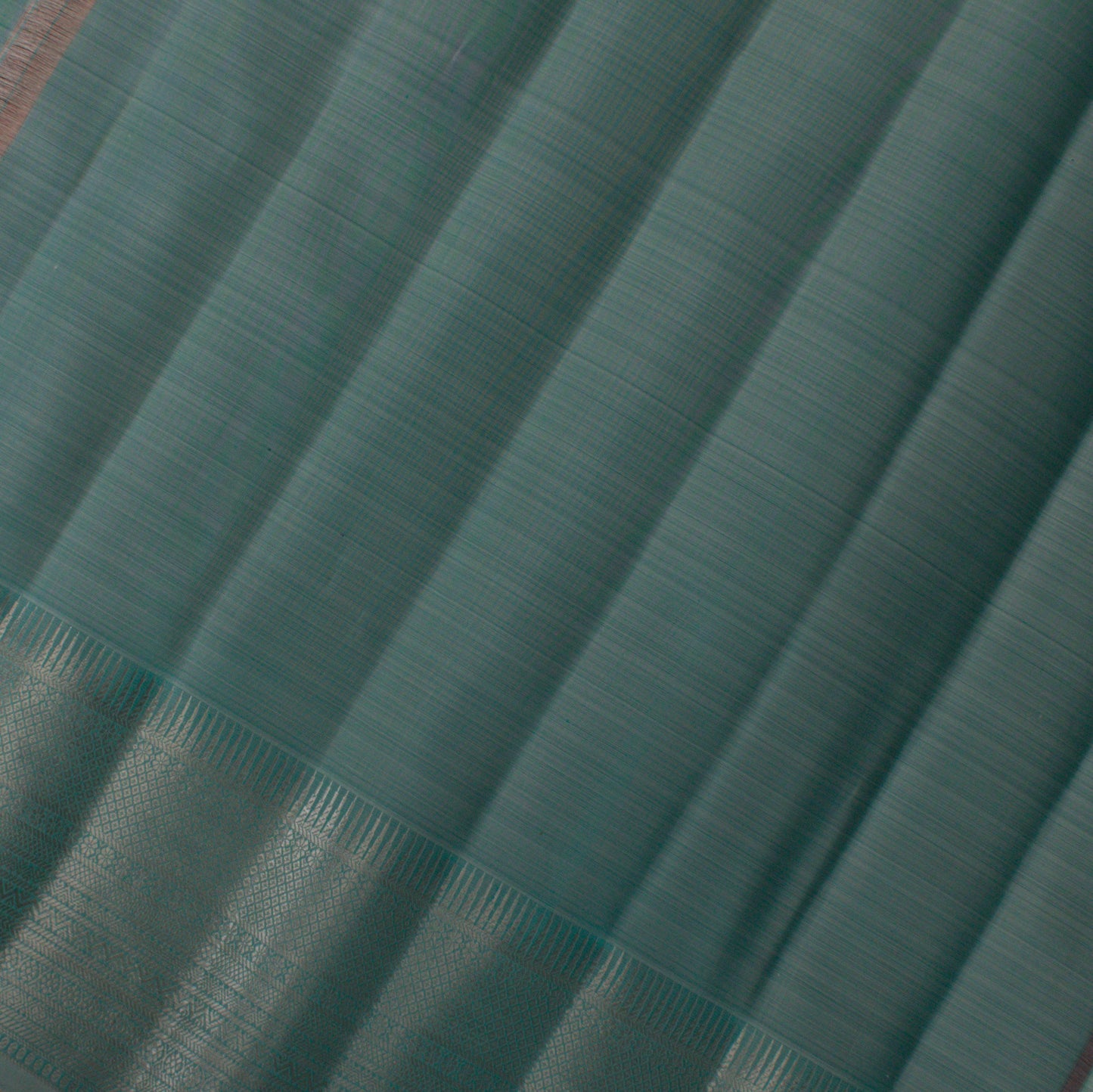 MALLIKARJUNA'S KANCHIVARAM HANDLOOM SILK SAREE - L409
