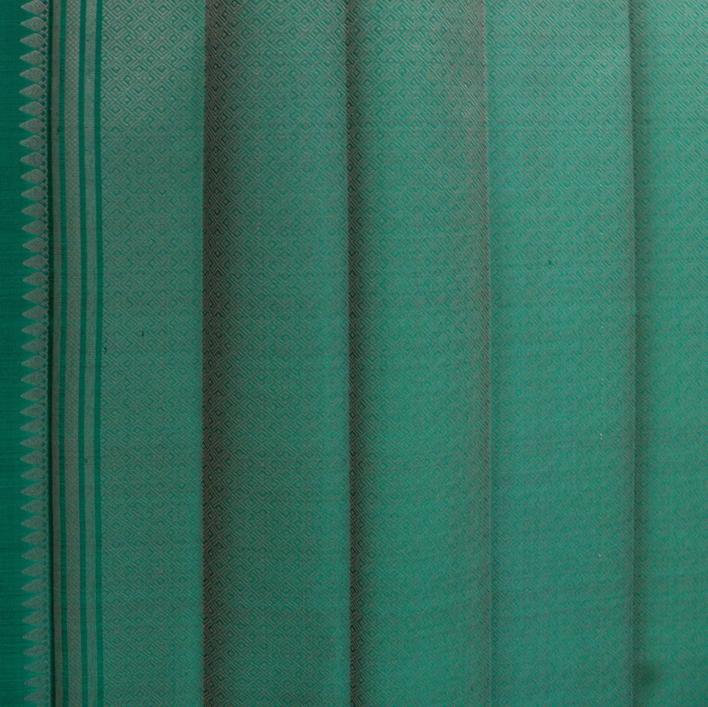 MALLIKARJUNA'S KANCHIVARAM HANDLOOM SILK SAREE - L439