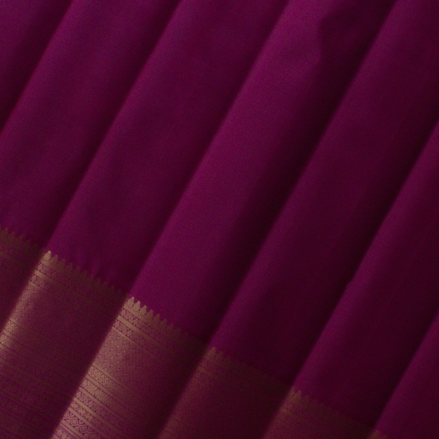 MALLIKARJUNA'S KANCHIVARAM HANDLOOM SILK SAREE - L435