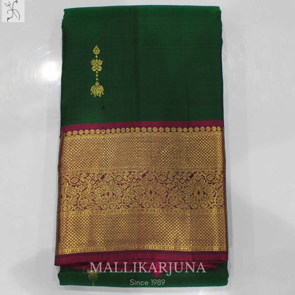 A11.pure Green Kanjivaram Butta silk saree