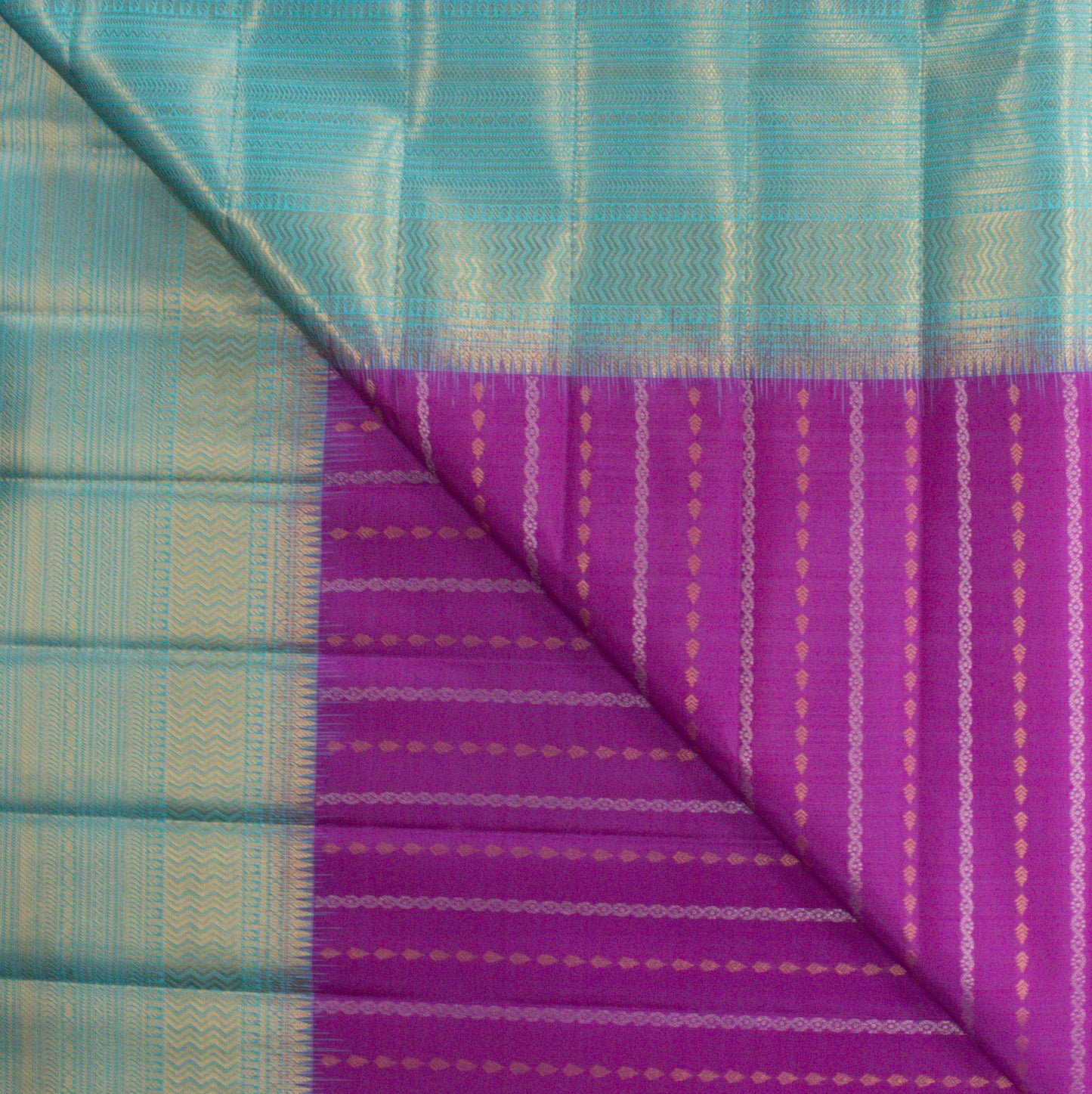 MALLIKARJUNA'S KANCHIVARAM HANDLOOM SILK SAREE - L405