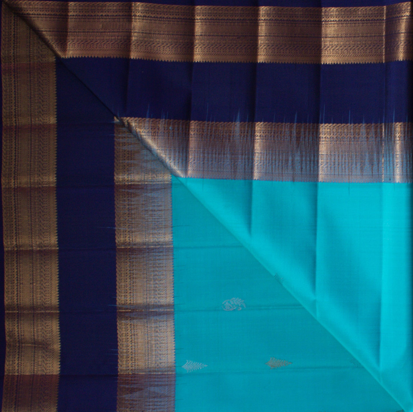 MALLIKARJUNA'S KANCHIVARAM HANDLOOM SILK SAREE - L426