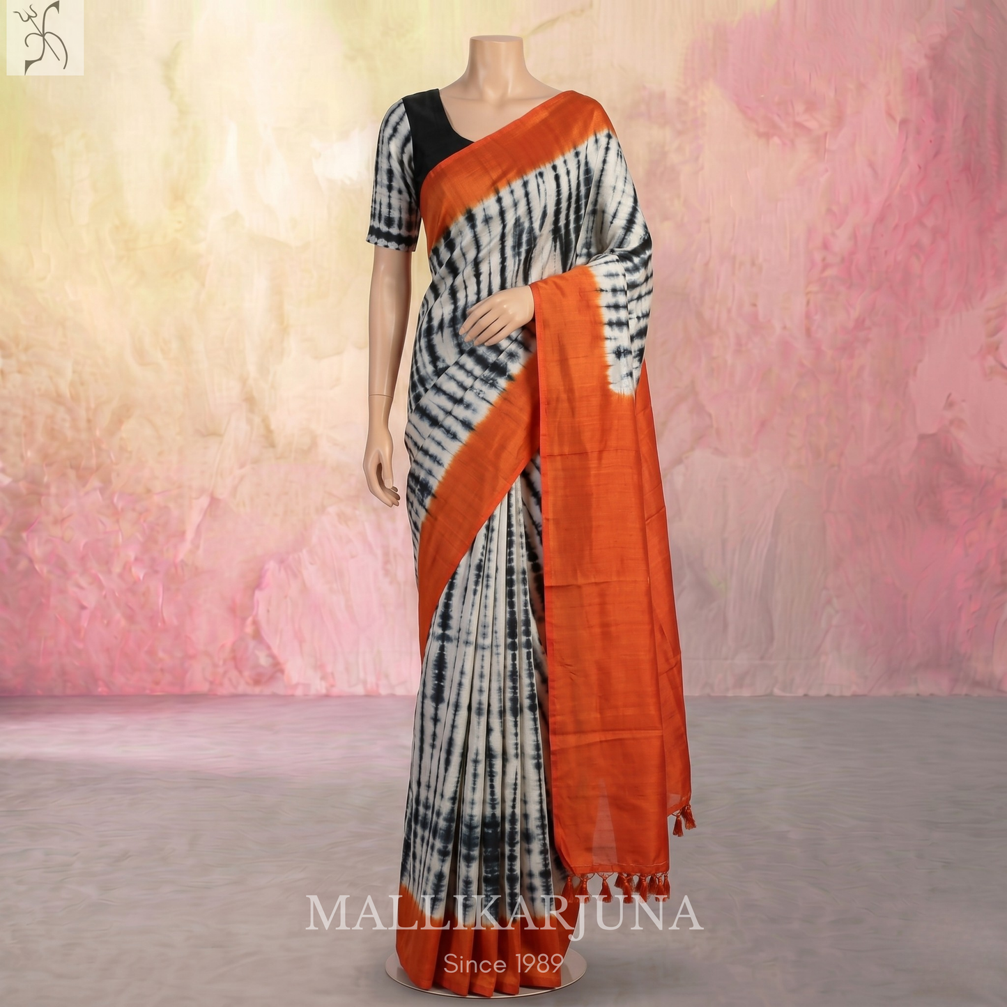 B40.Pure White Tussar Silk Saree