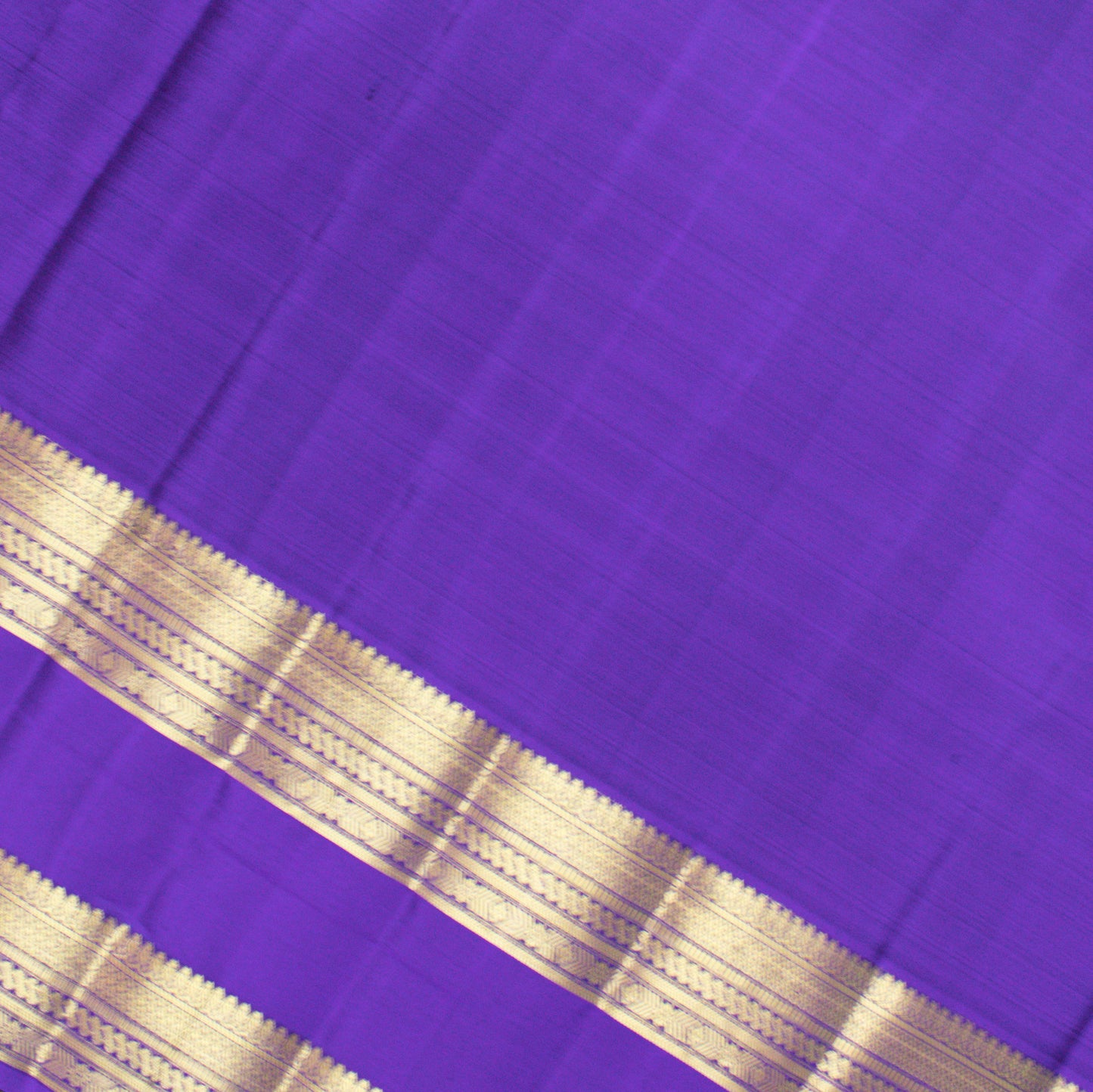 MALLIKARJUNA'S KANCHIVARAM HANDLOOM SILK SAREE - L372