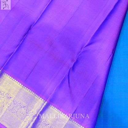 A17.Pure Peacock Green Kanjivaram Butta Silk Saree