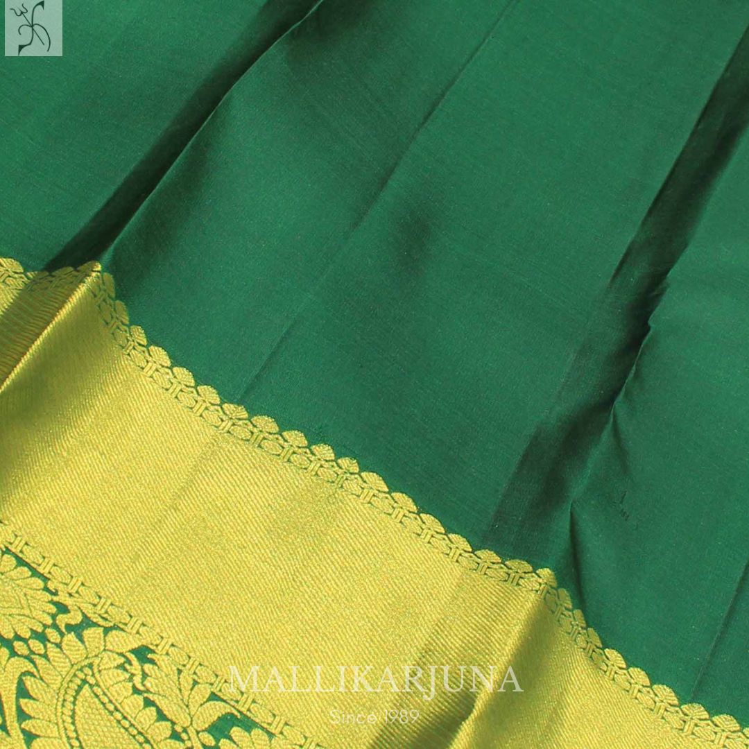 A18.Pure Pesar Green Kanjivaram Butta silk saree