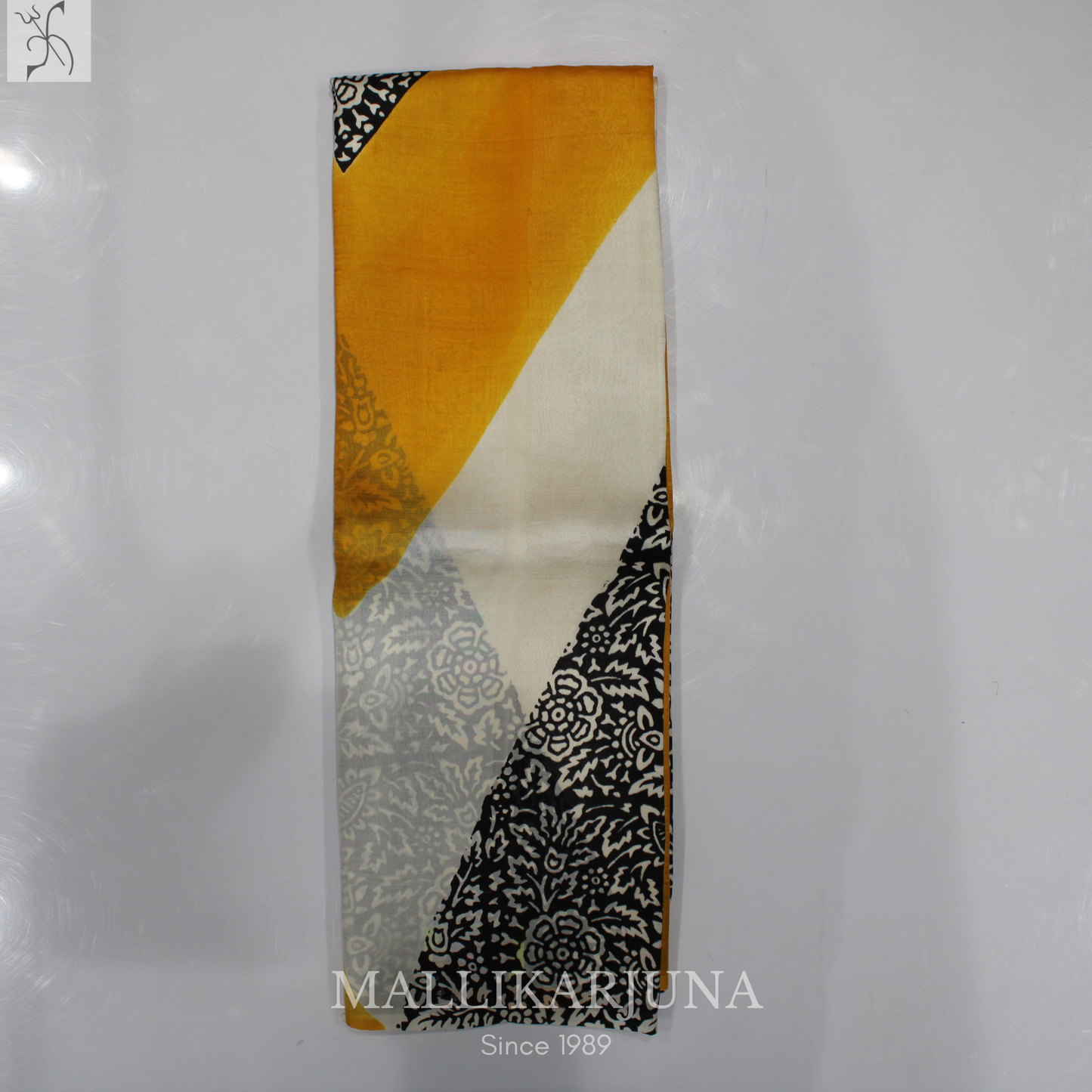 B39.Pure White/Yellow Tussar Silk Saree